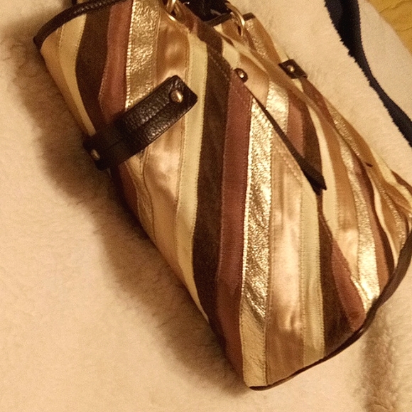 NWT $189💞 LIZ CLAIBORNE LEATHER Patchwork Striped Bag! - Picture 5 of 11